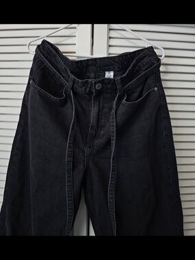 H&M Supper Baggy Jeans Size 6